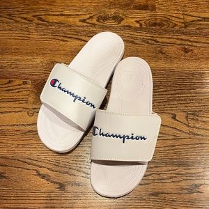 Men’s size 11 champion slides